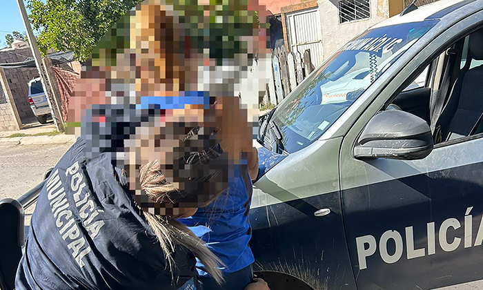 Detienen a mujer por tratar de herir a su pareja en la colonia Álvaro Obregón