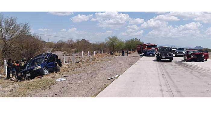 Colisionan tres vehículos en la carretera Guaymas Hermosillo
