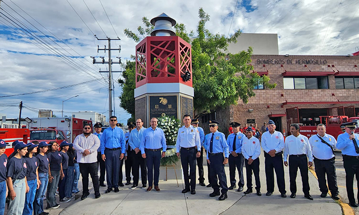 Conmemoran Bomberos 79 aniversario de fundación con emotiva ceremonia
