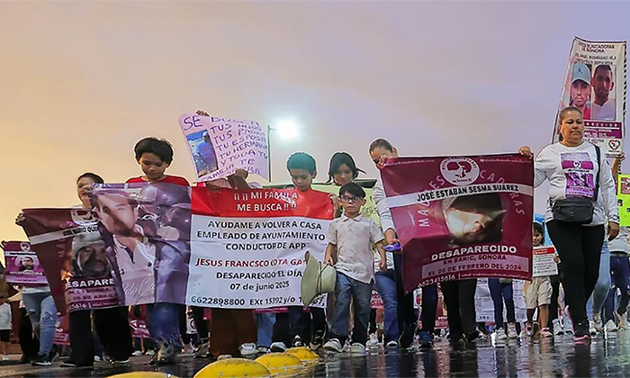 Marchan para visibilizar labor de buscadoras; Integrantes de colectivos