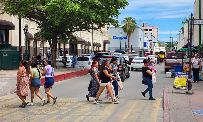 Abarrotan el Centro por compras de último momento