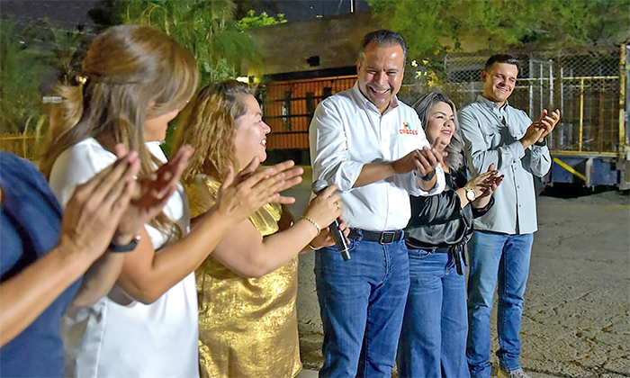 Beneficia Toño Astiazarán a familias del Choyal