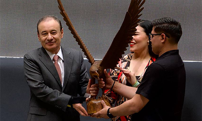 Convocan a premio estatal de la juventud