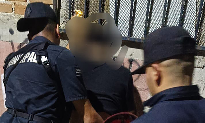 Detienen a sujeto por amenazar a su madre en la colonia Bella Vista