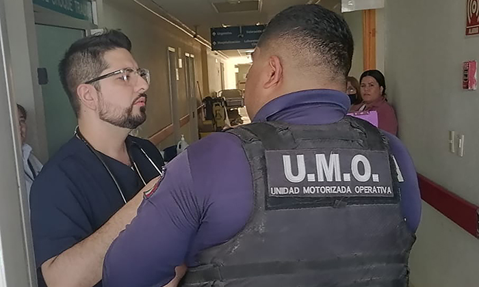 Trasladan a menor a Hospital Infantil; Sufrió convulsiones