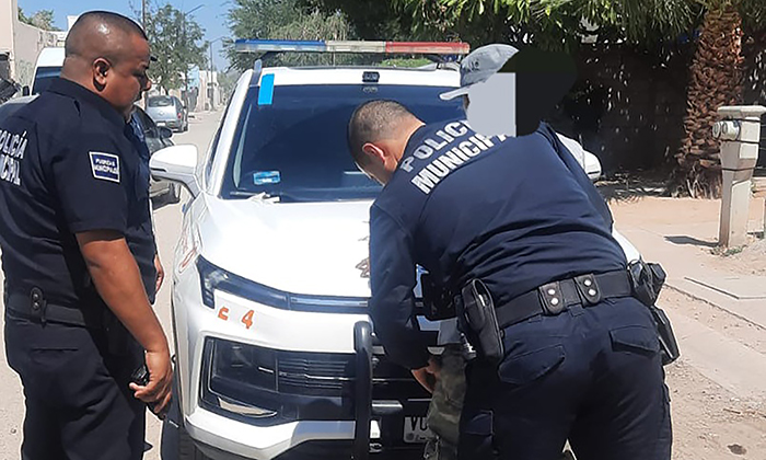 Amenaza a su padre con block de cemento En la comisaría Miguel Alemán