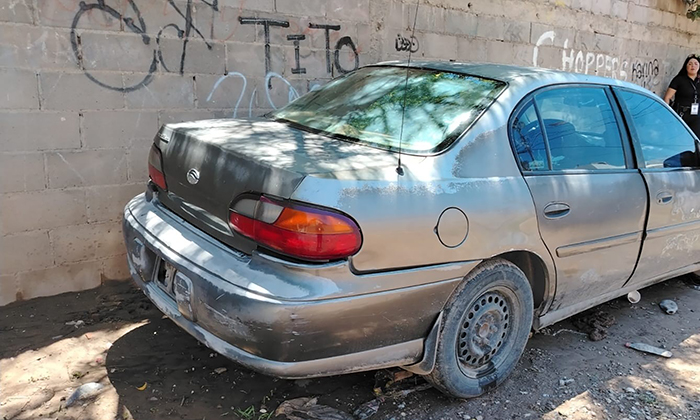 Encuentran automóvil reportado robado en la colonia Fonhapo