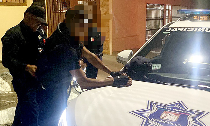 Sorprenden “in fraganti” en frustrado ladrón en Colinas Residencial
