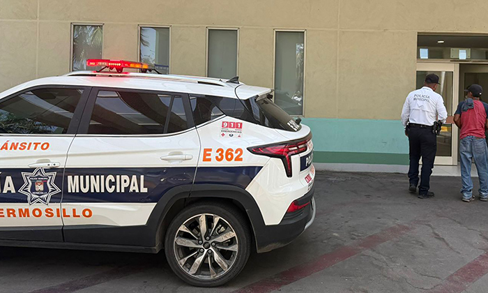 Auxilian policías a hombre picado por araña