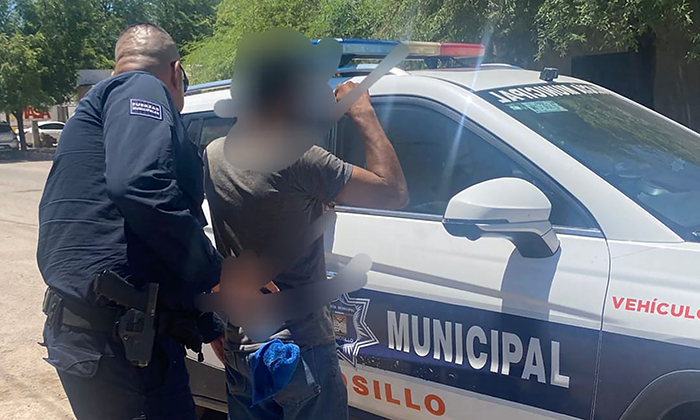 Someten a sujeto armado con navaja en la colonia La Cholla