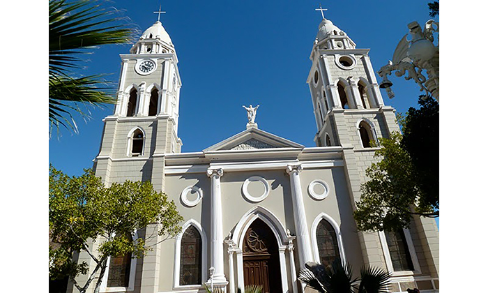 Proyectan rehabilitar iglesia San Fernando; Autoridades del Cecop