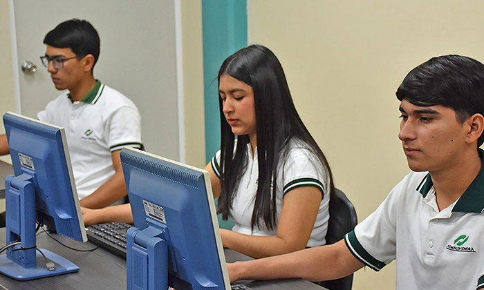 Ofrece Conalep nueva oferta educativa