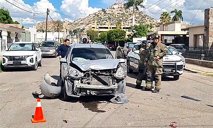 Deja triple choque cuatro heridos en la colonia Centenario
