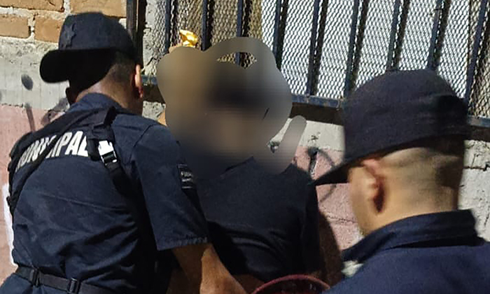 Detienen a violento agresor de familiares en la colonia Quintas del Sol