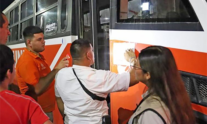 Arrestan a exhibicionista obsceno y a manilargo; Agentes de la Policía Preventiva