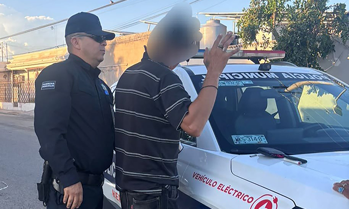 Arrestan a joven por insultar a su madre en la cerrada De la Capilla