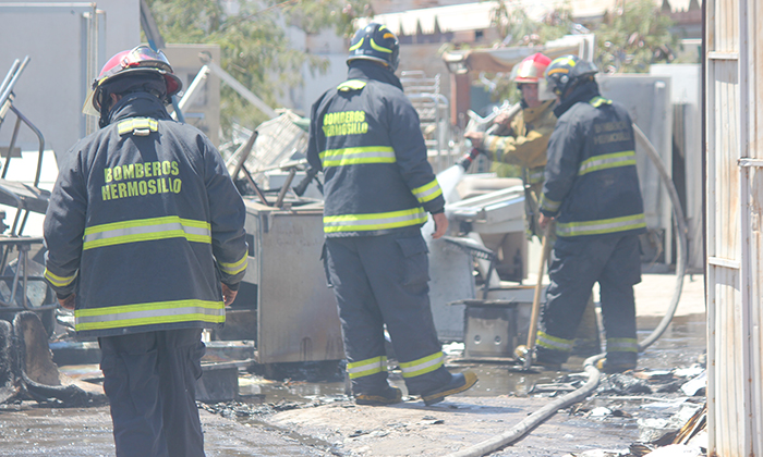 Le prende fuego a casa de su mujer en la colonia La Ladrillera