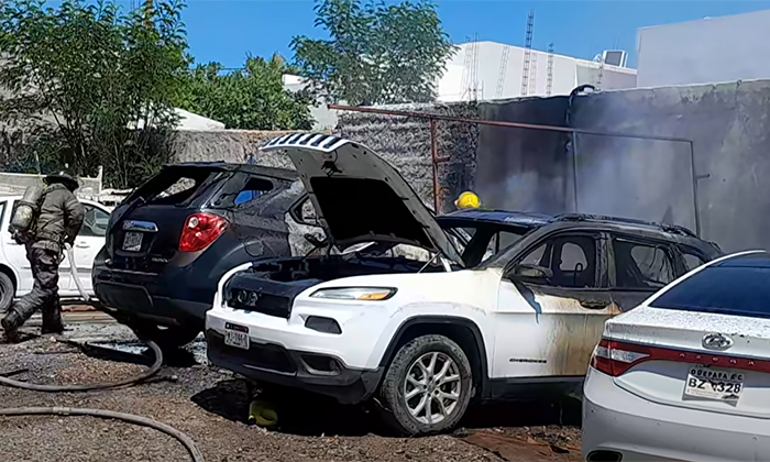 Destruye fuego taller mecánico en la colonia Balderrama
