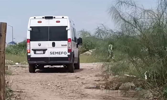 Hallan a hombre asesinado a machetazos en la colonia Real del Cardo