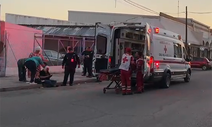 Golpean a mujer para despojarla de camioneta; Fue abandonada en la colonia Balderrama