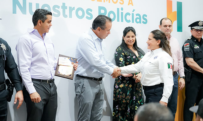Reconoce Toño Astiazarán a policías