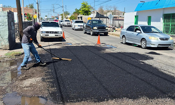 Mantienen jornadas de bacheo en la ciudad; Ayuntamiento de Hermosillo