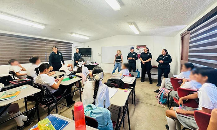 Alertan a estudiantes sobre riesgos por uso de vapeadores
