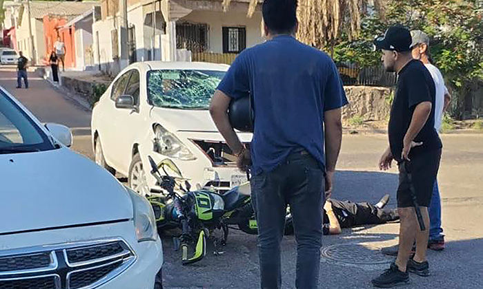 Embiste automóvil a motociclista en Guaymas