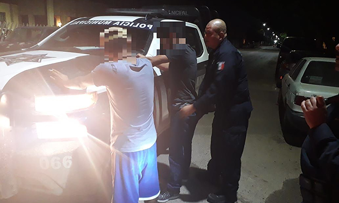 Detienen a par jóvenes hampones por asalto en la colonia Villas de Romanza