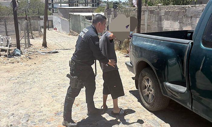 Encarcelan a seis personas con armas prohibidas; Agentes preventivos