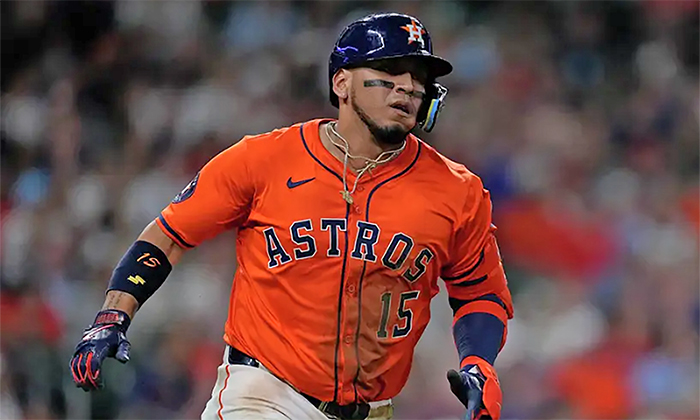 Regresa Isaac Paredes al campo