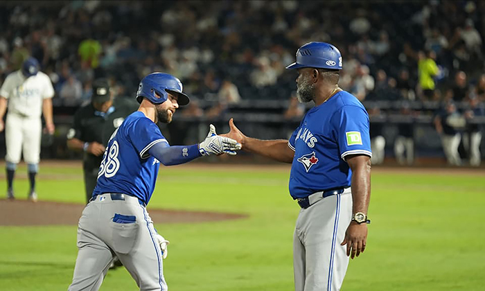 Azulejos vence a Tampa Bay por 6-5 en duelo de bateo