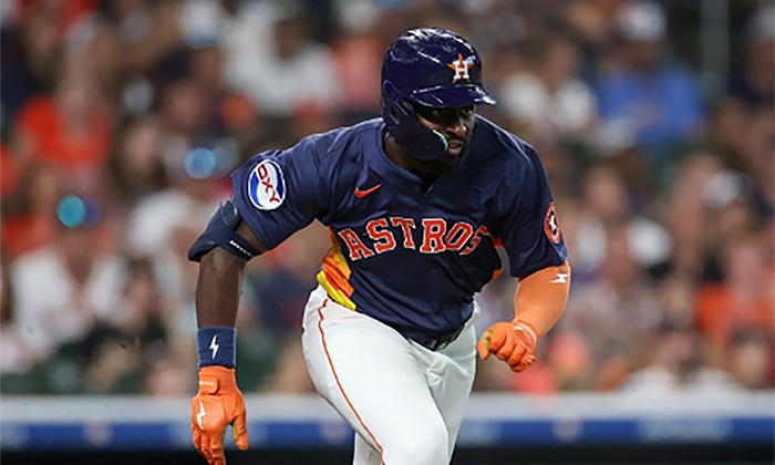 Astros remonta y se impone ante Yanquis por 8-7