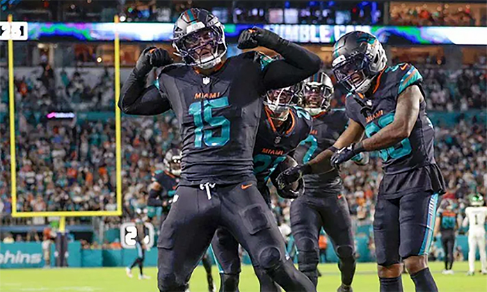 Logran Delfines primer triunfo de la temporada