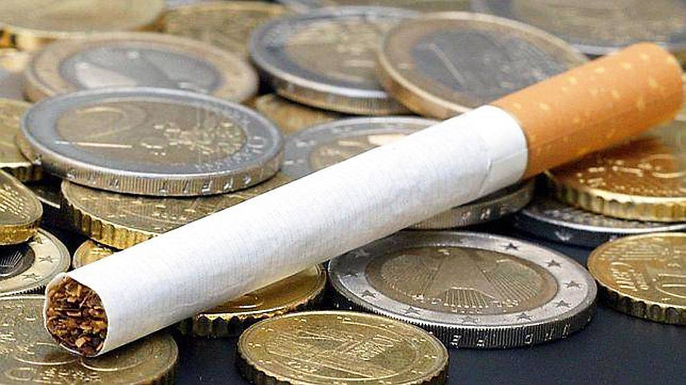 Expertos Urgen Aumentar Impuestos a Tabaco y Bebidas Azucaradas para Reducir Consumo y Carga de Enfermedades