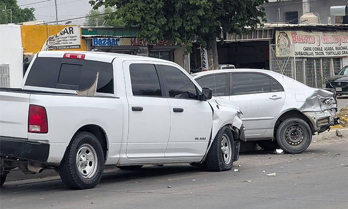 Protagonizan fuerte choque en la colonia Progresista