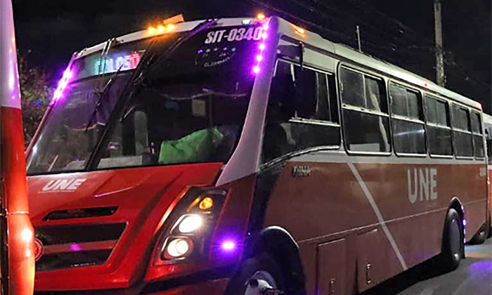 Arrestan a menor por agredir a chofer de camión en la colonia Cinco de Mayo