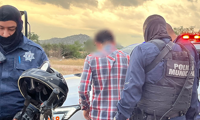Detienen a 110 personas en operativos; Agentes municipales