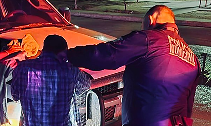 Detienen a golpeador de esposa e hijas en la colonia Misiones