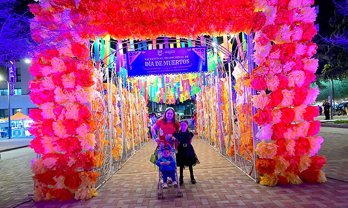 Inicia el Tradicional Festival de Día de Muertos; Se ilumina Plaza Zaragoza