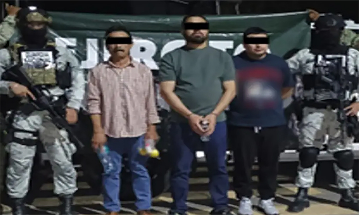 Caen tres presuntos miembros de célula criminal