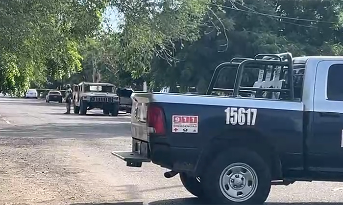 Lanza artefacto explosivo a policías estatales en la colonia Olivares