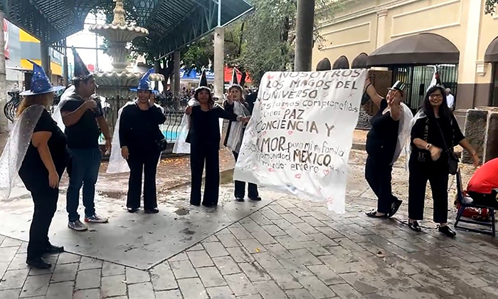 Ofrecen magia y difunden valores; El colectivo Magos del Universo