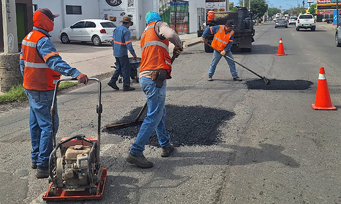 Continúa jornadas de bacheo de día y noche; Ayuntamiento de Hermosillo
