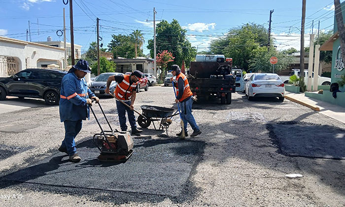 Continúan jornadas de bacheo en la ciudad