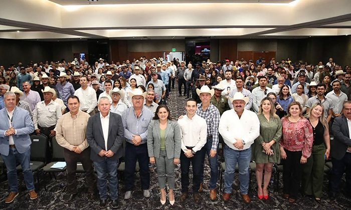 Impulsan fortalecimiento de sanidad animal durante foro organizado por Sagarhpa
