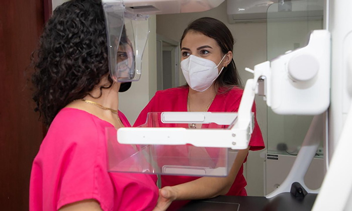 Llaman a mujeres a prevenir cáncer de mama y cérvix