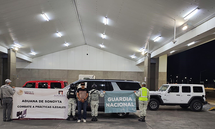 Intentan ingresar en tráiler autos de alta gama en aduana de San Emeterio