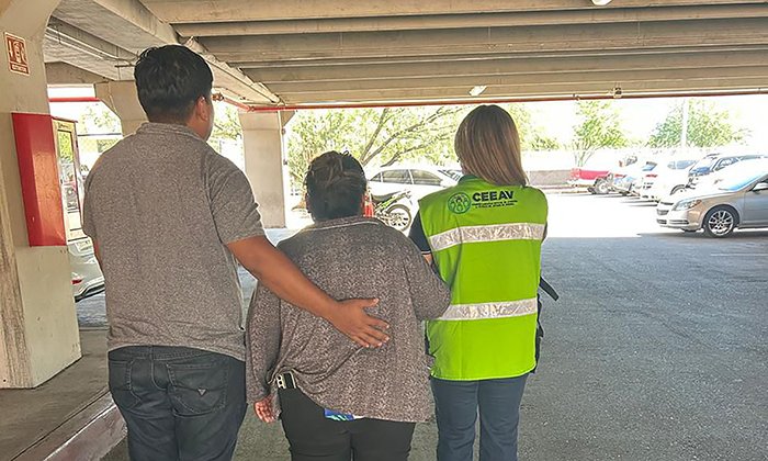 Gobierno de Sonora brinda atención a víctimas accidente