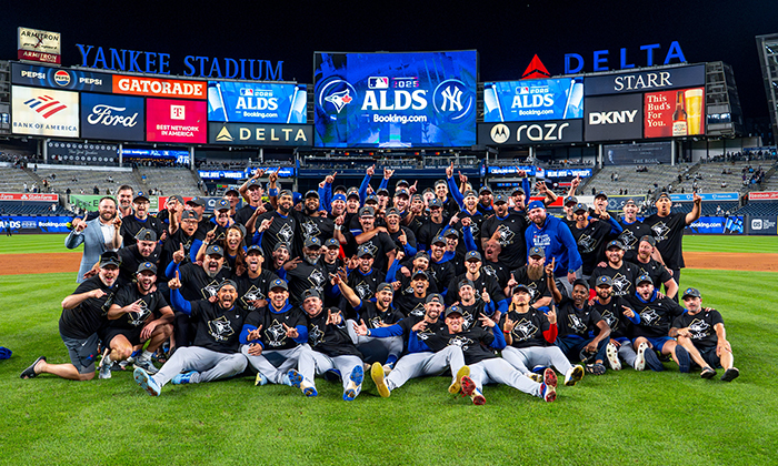 Azulejos elimina a Yanquis; Está en la Serie de Campeonato en la Liga Americana